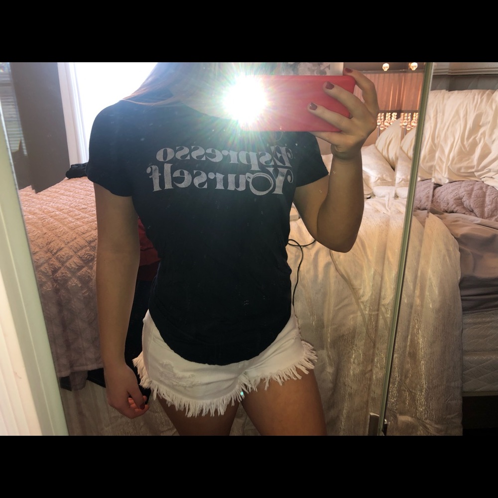 Hollister t-shirt